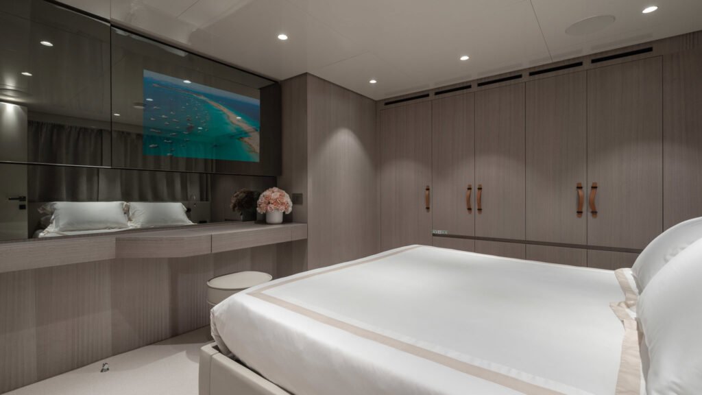 VAUBAN charter yacht — en-suite bathroom