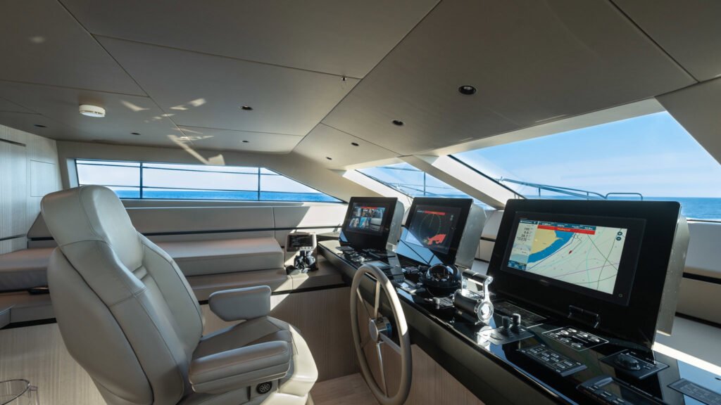 VAUBAN charter yacht — master suite