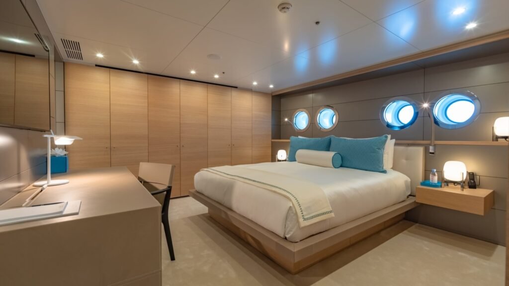 Wanderlust - Main deck VIP cabin