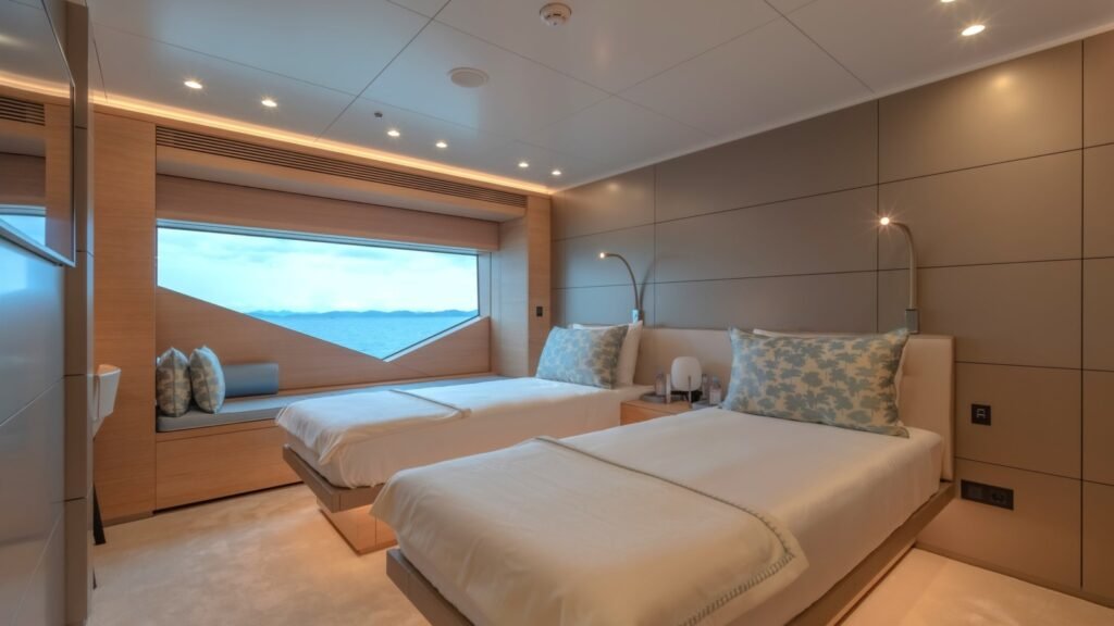 Wanderlust - Main deck double cabin, convertible to twin