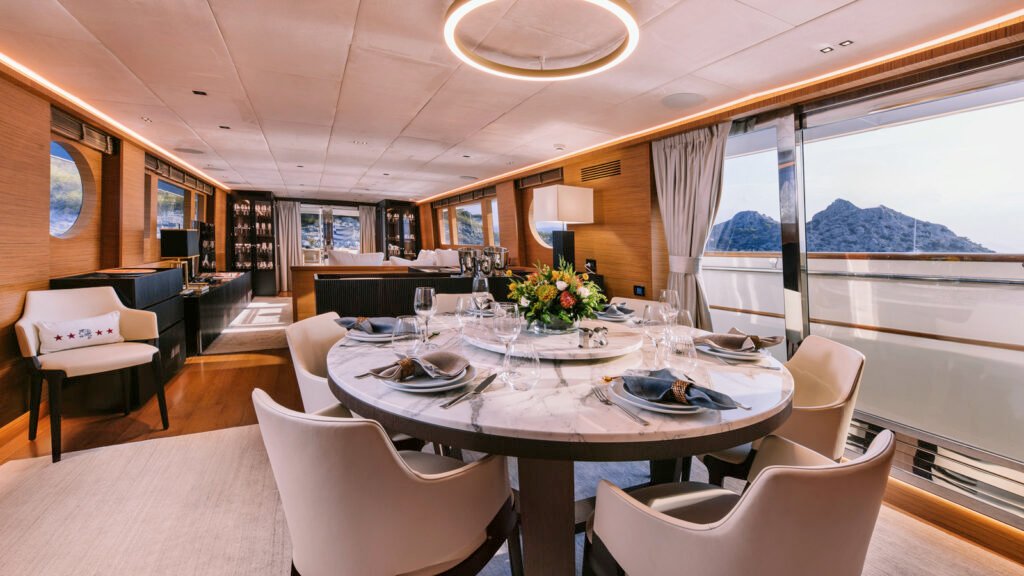 XIPHIAS - main deck dining
