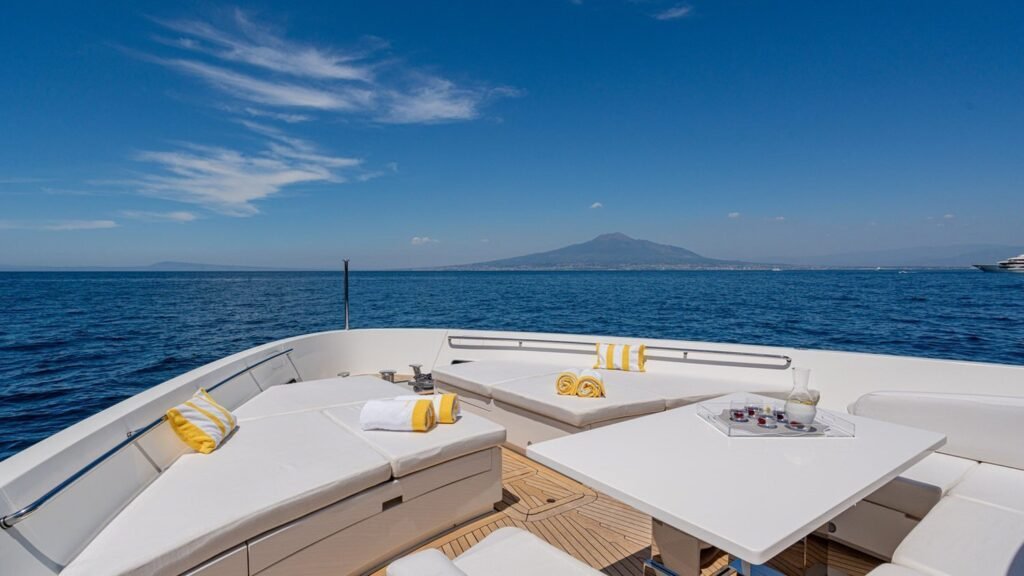 Danida — foredeck with Vesuvius view