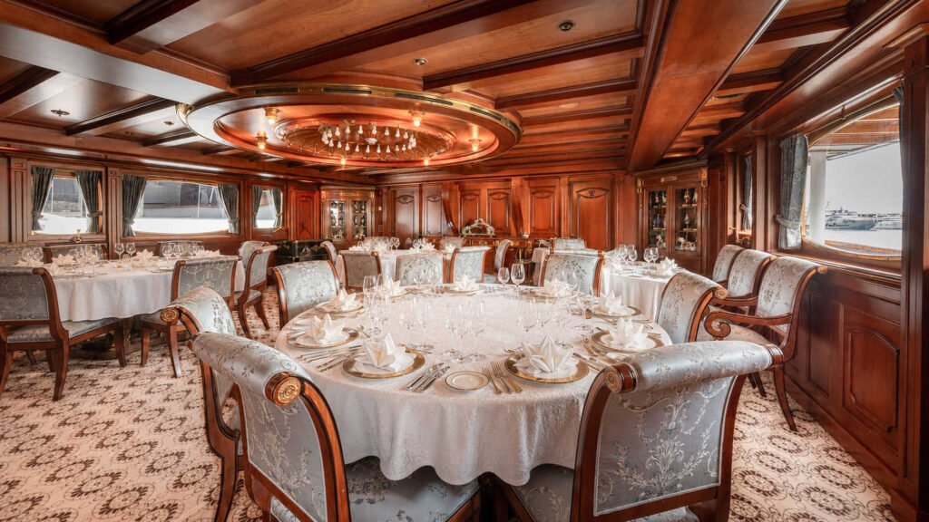 SS DELPHINE yacht Formal Dining Salon
