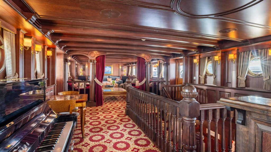 SS DELPHINE yacht Main Salon Grand Piano