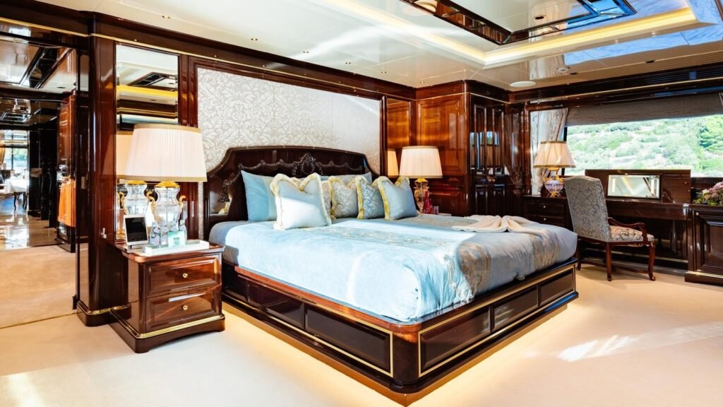 Lady Lena master suite