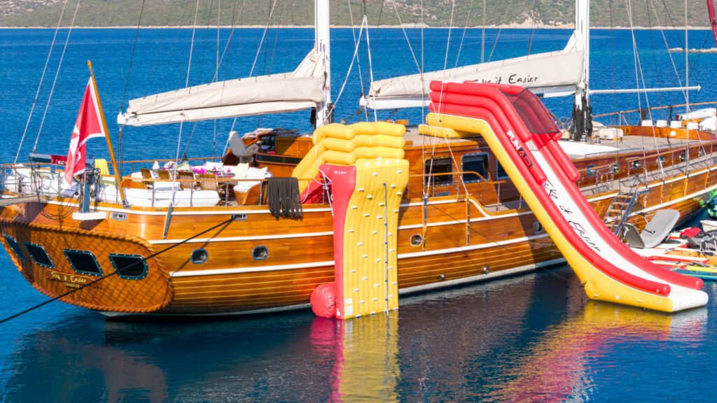 Parga yacht charter, exterior at anchor