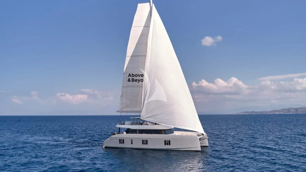 ABOVE & BEYOND yacht charter photo