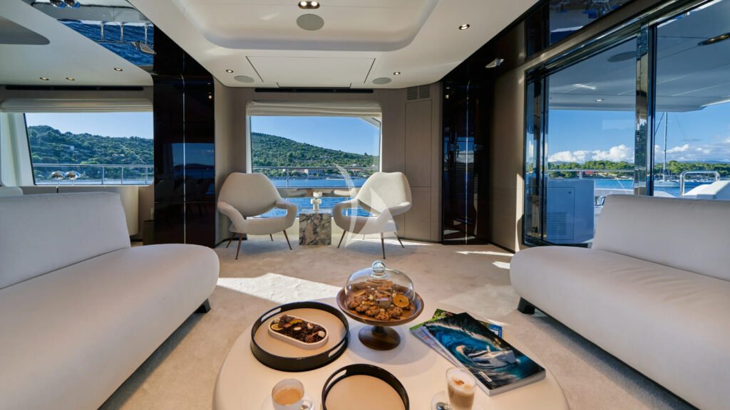 ALUMINIA TOO - Salon lounge