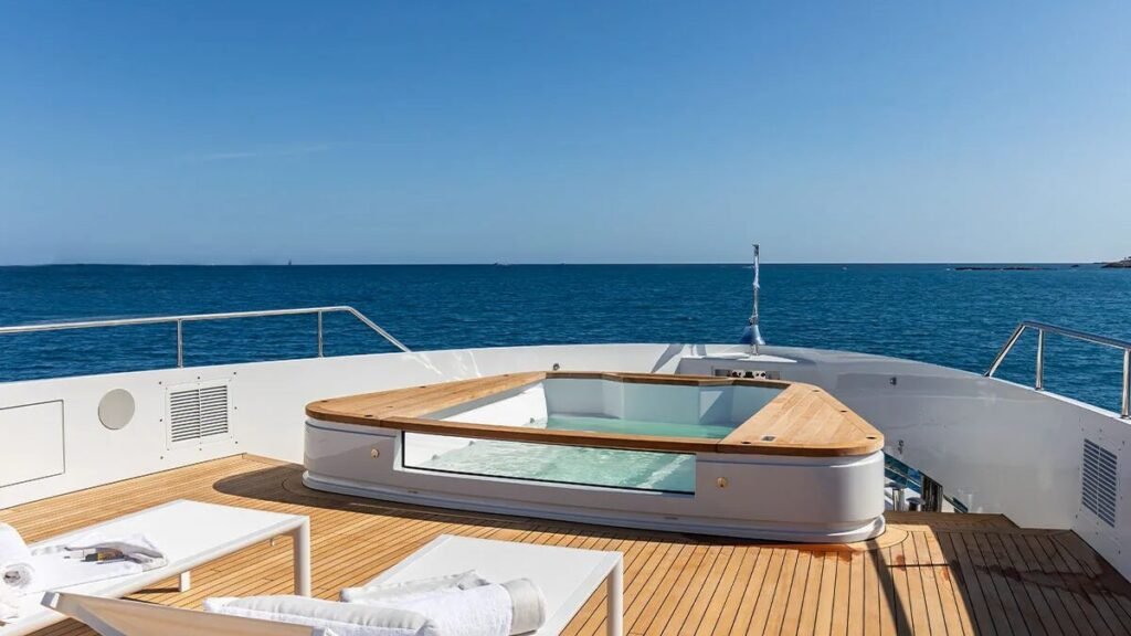Angel motor yacht image 7