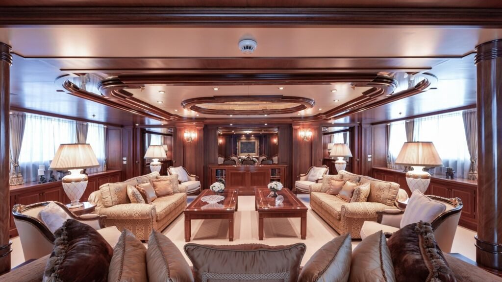 APOGEE Codecasa 62m superyacht - main saloon