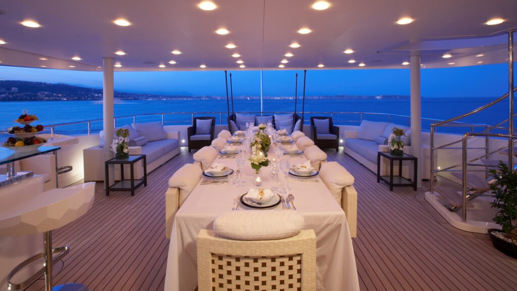 Burkut Al fresco dining