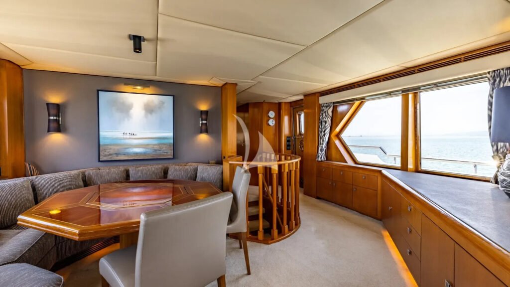 CAMENA II - salon dining