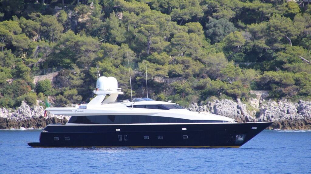 CAPPUCCINO - Profile at anchor