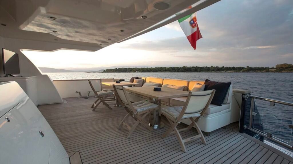 32m charter yacht in Porto Vecchio, exterior at anchor
