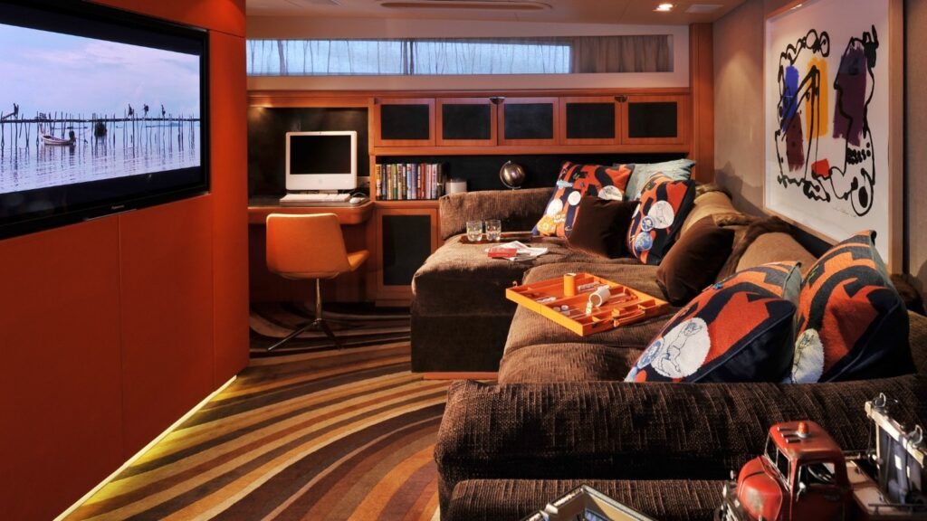 M/Y Cheeky Tiger Leopard media room