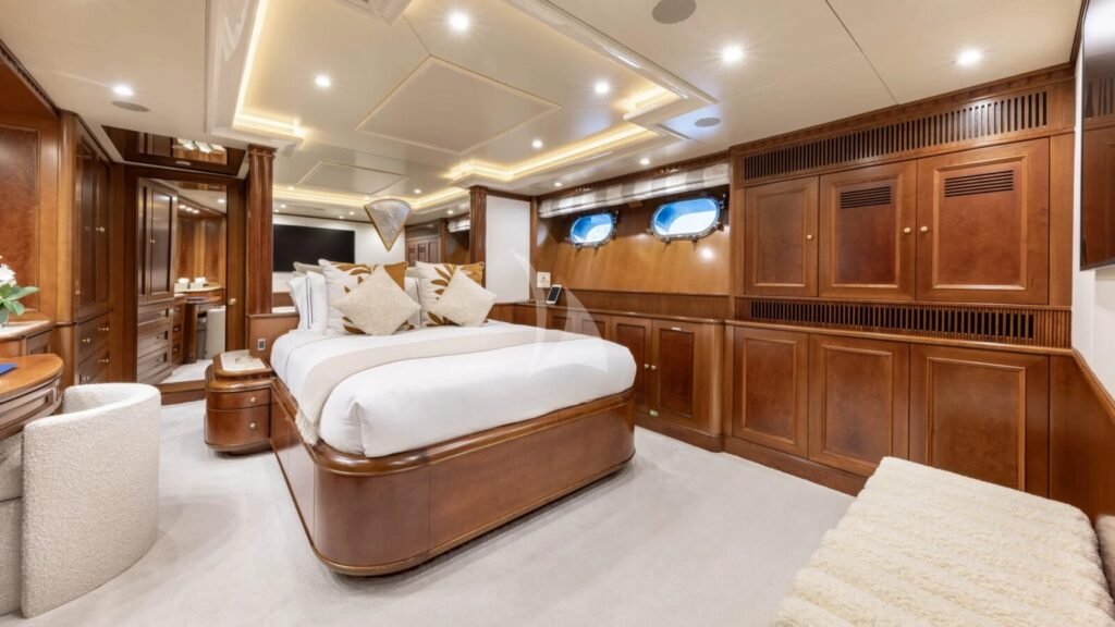 COME PRIMA VIP stateroom