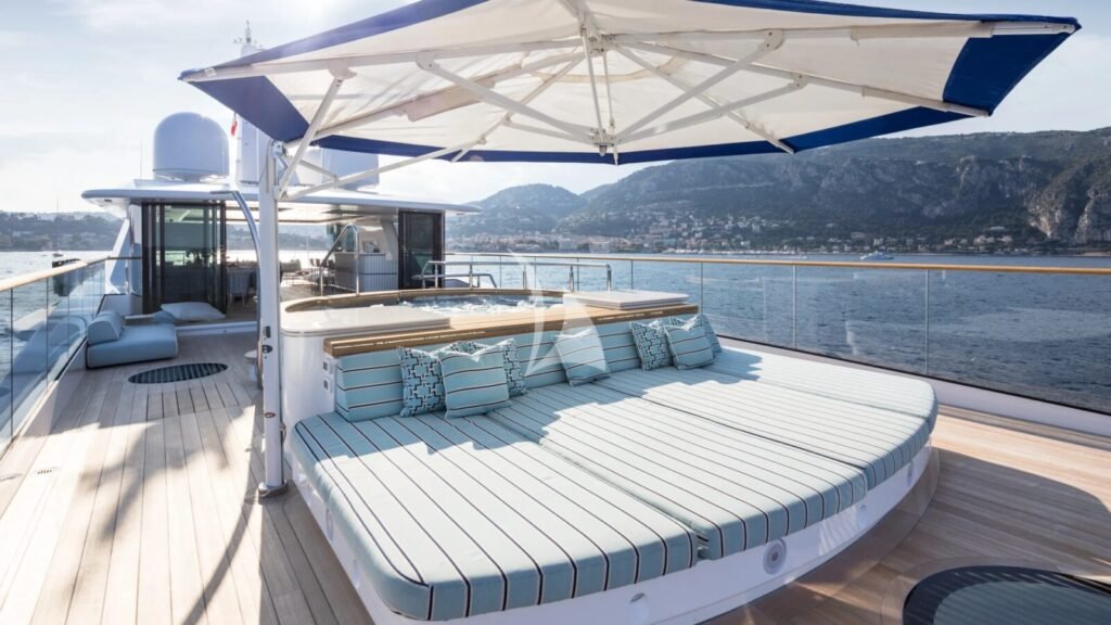 CORAL OCEAN Aft deck lounge