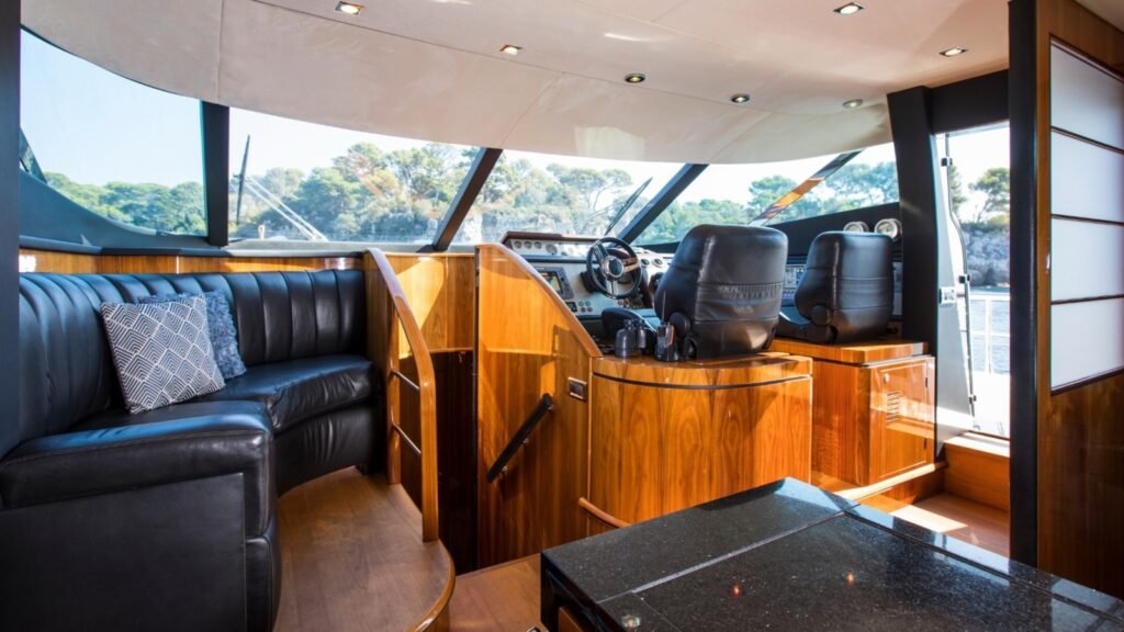 M/Y D5 lower helm and lounge