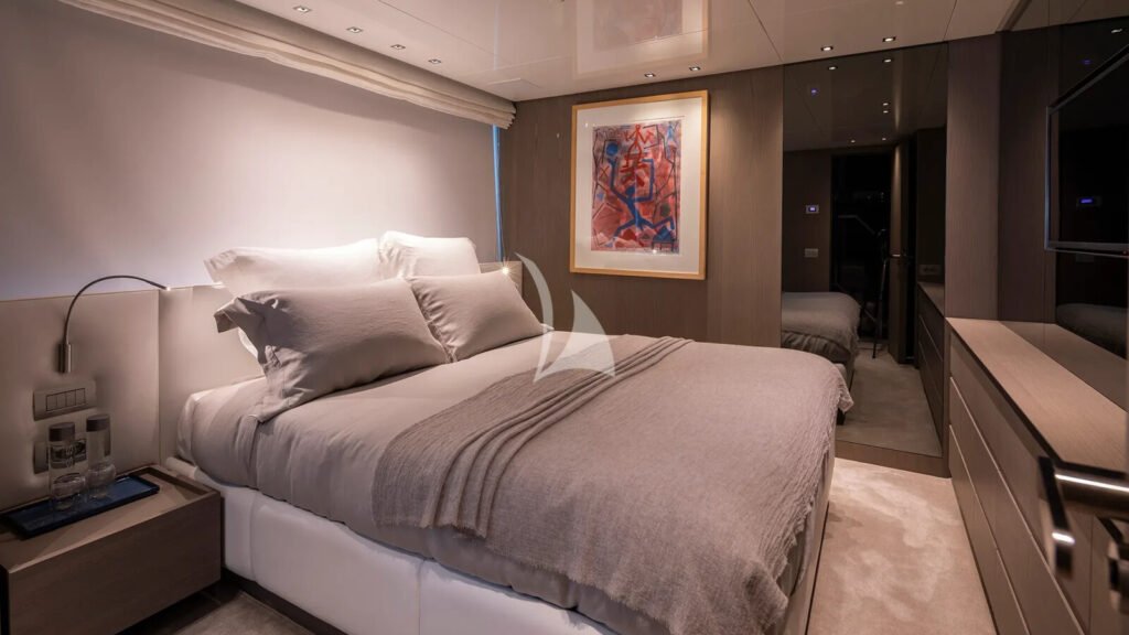 DINAIA - Double cabin