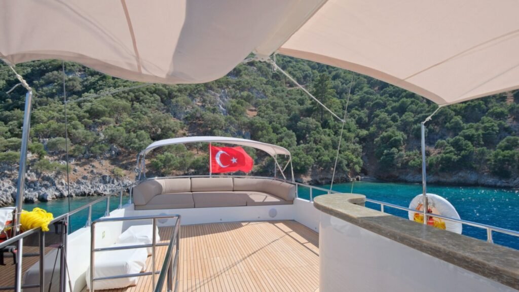 DODO motor-sailer yacht photo 2