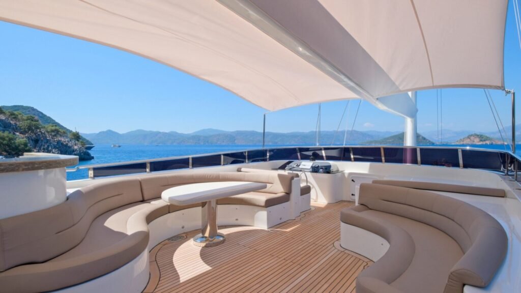 DODO motor-sailer yacht photo 4