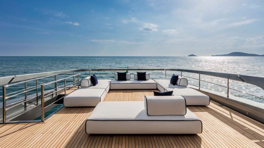 DON'T WORRY yacht for charter