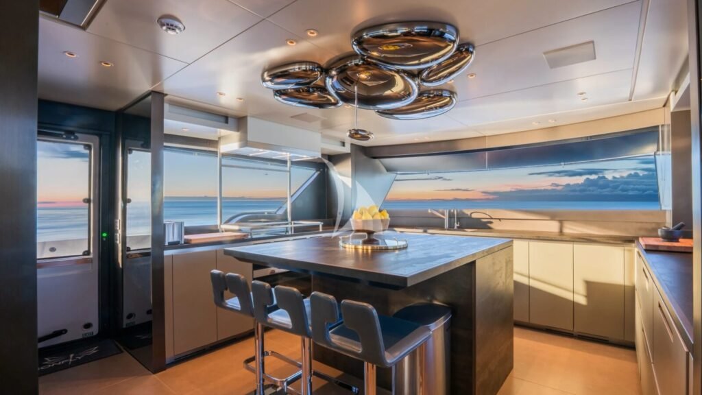 DRAGONFLY I Dining and galley