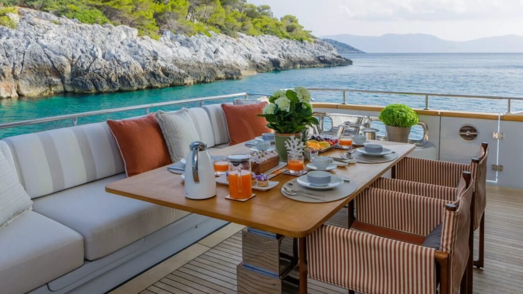 ELYSIUM yacht charter photo
