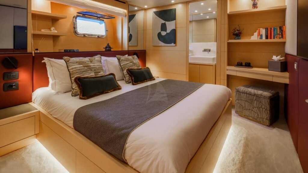 ELYSIUM yacht charter photo