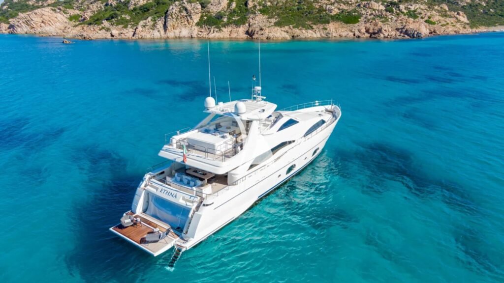 ETHNA On the water