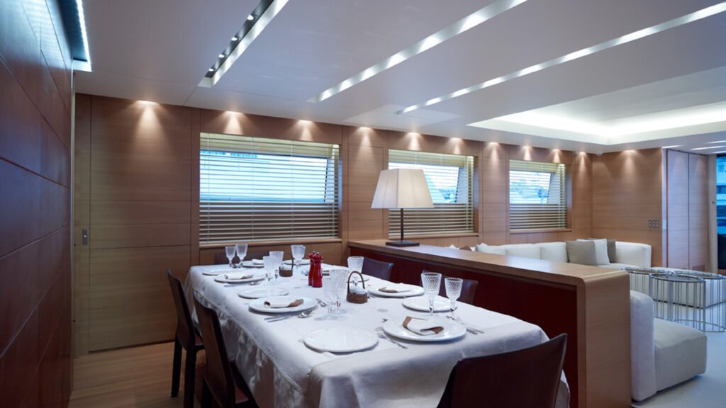FELIGO V Cantieri di Pisa 34m motor yacht - formal dining