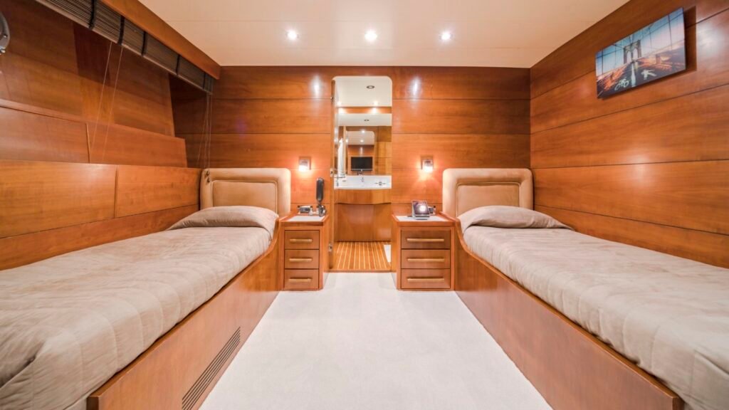 M/Y Fiorente twin cabin