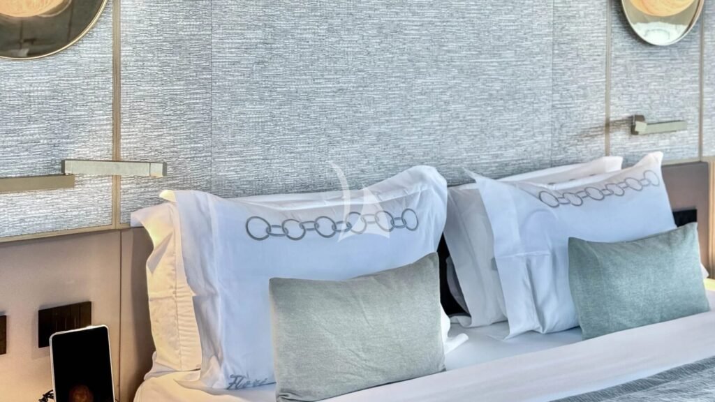 FLORI Master cabin