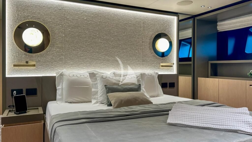 FLORI VIP cabin