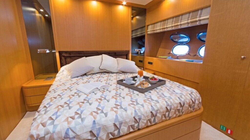 Fos Double cabin