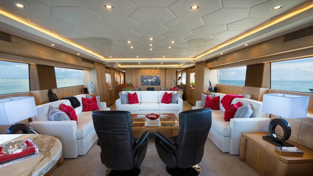 Gladius main saloon