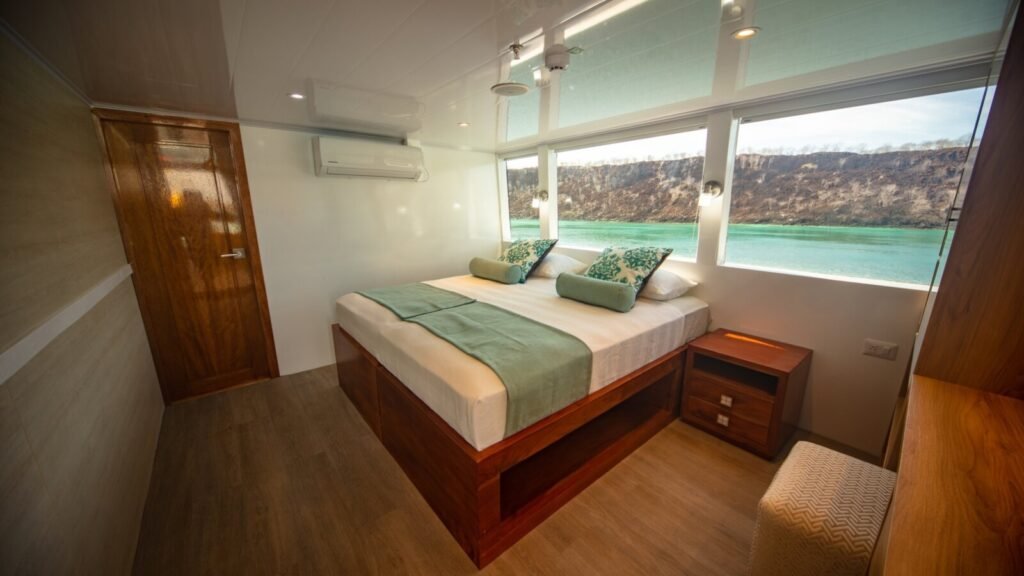 GRAND DAPHNE Double cabin