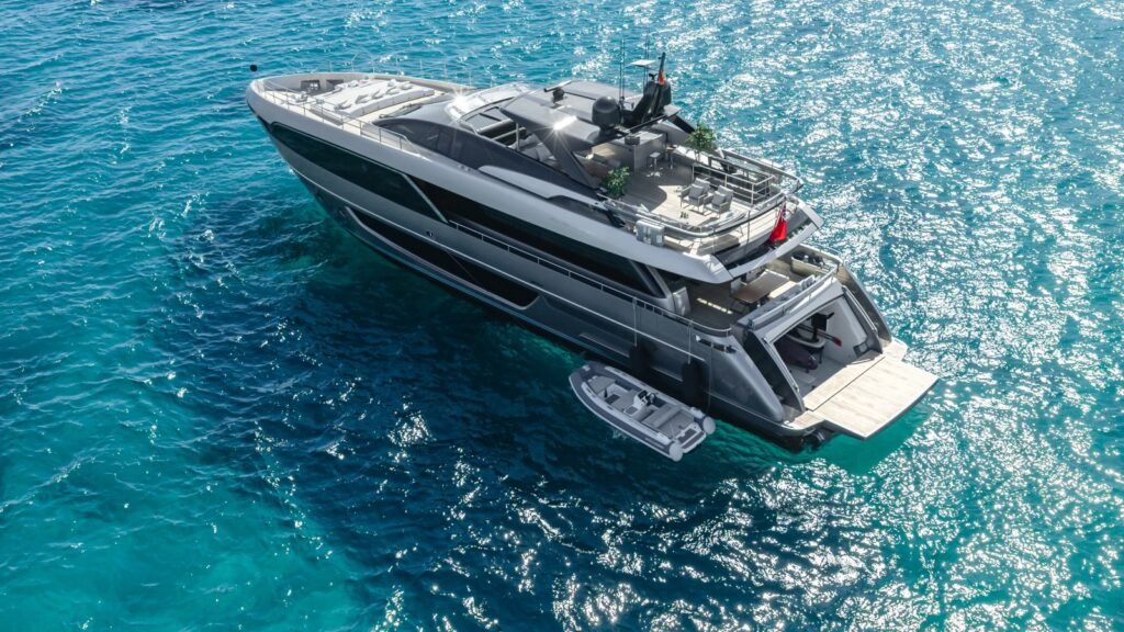 M/Y HP6 aerial at anchor beach club