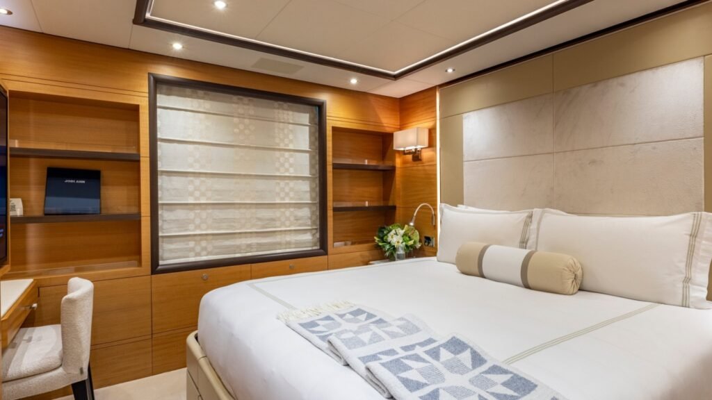 JODI-ANN - Double cabin