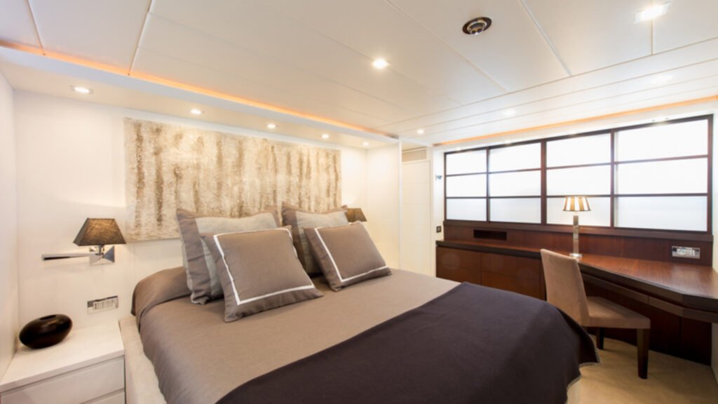 Lex Master cabin