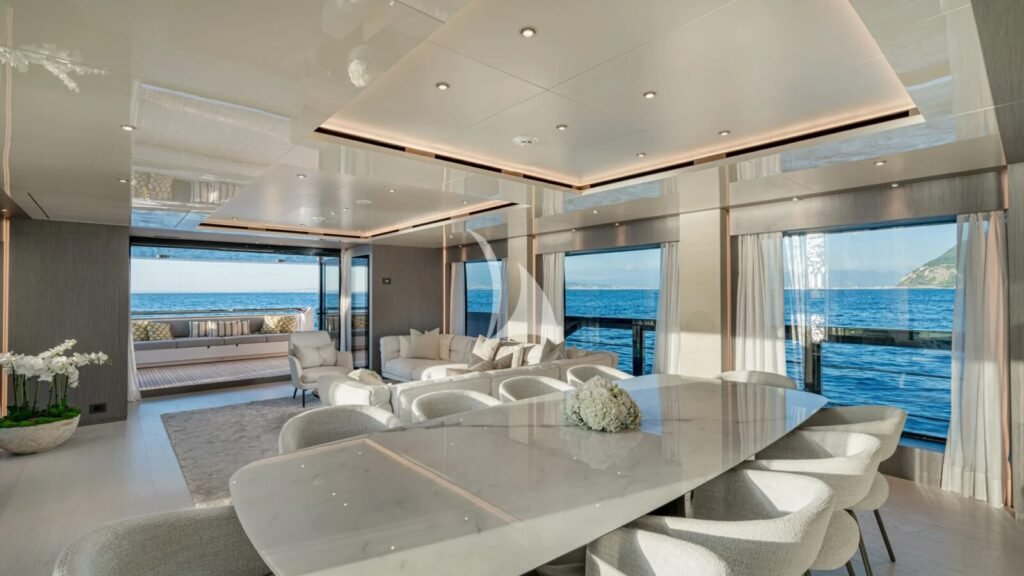 MARICAN FOREVER Formal dining