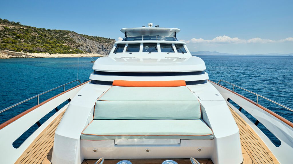 MIA ZOI yacht for charter