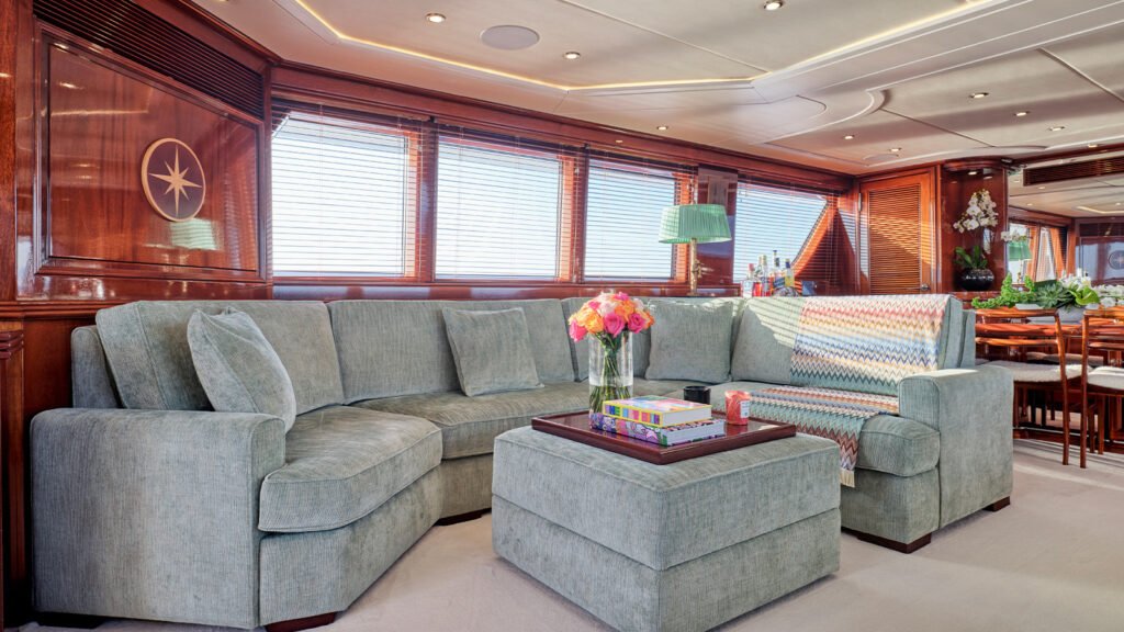 MIA ZOI yacht for charter