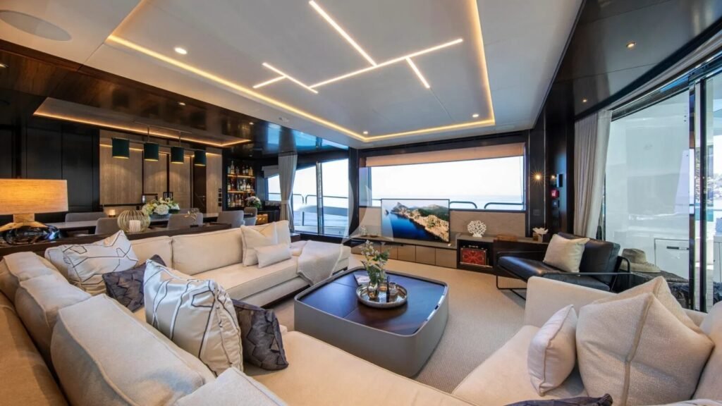 MOONLIGHT Salon lounge