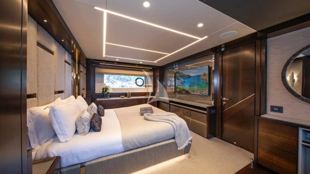 MOONLIGHT VIP stateroom