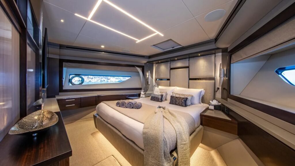 MOONLIGHT Guest cabin