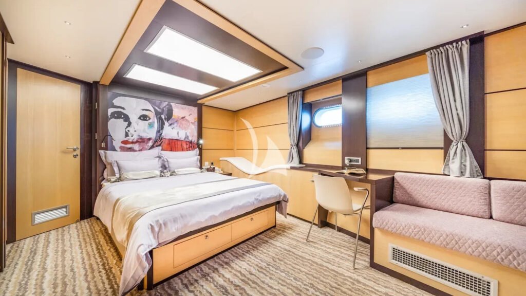 NAVILUX - master suite