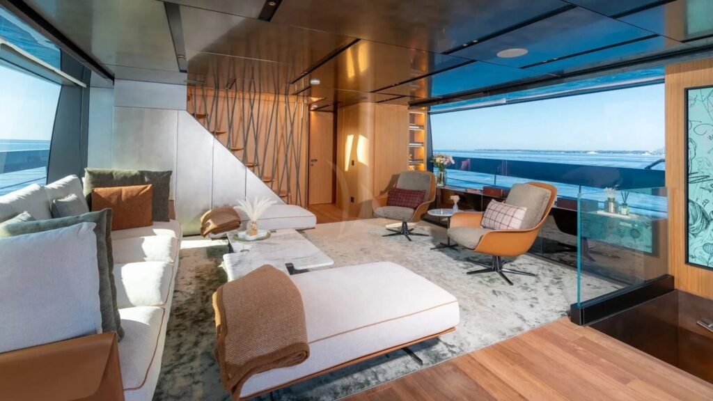 NEW YORK Sanlorenzo SX100 main deck master cabin