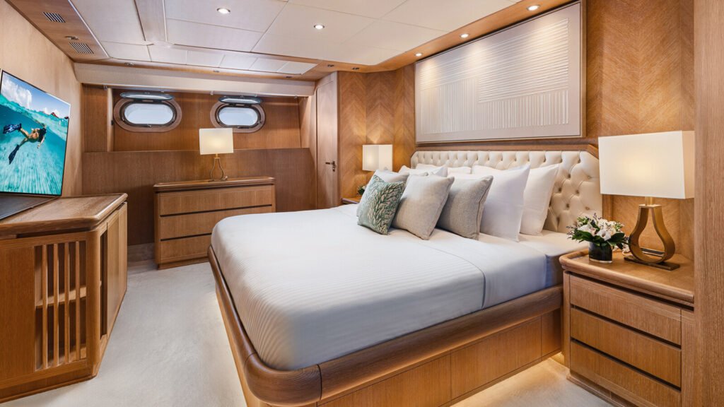 NOVA Baglietto 35m motor yacht - master cabin