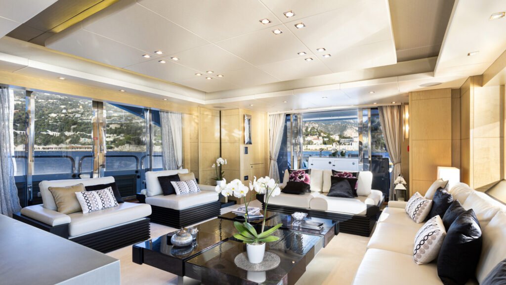 OKSANCHIK Sunseeker 34m motor yacht - main saloon